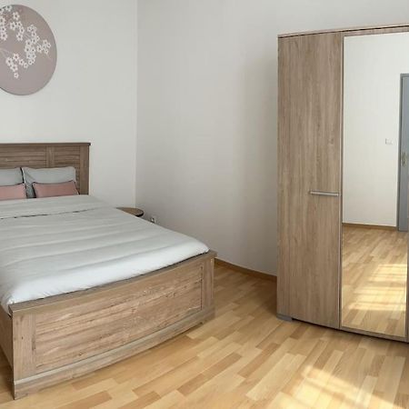 Appartement 1 Chambre Rue Faubourg De Besancon Montbéliard Extérieur photo