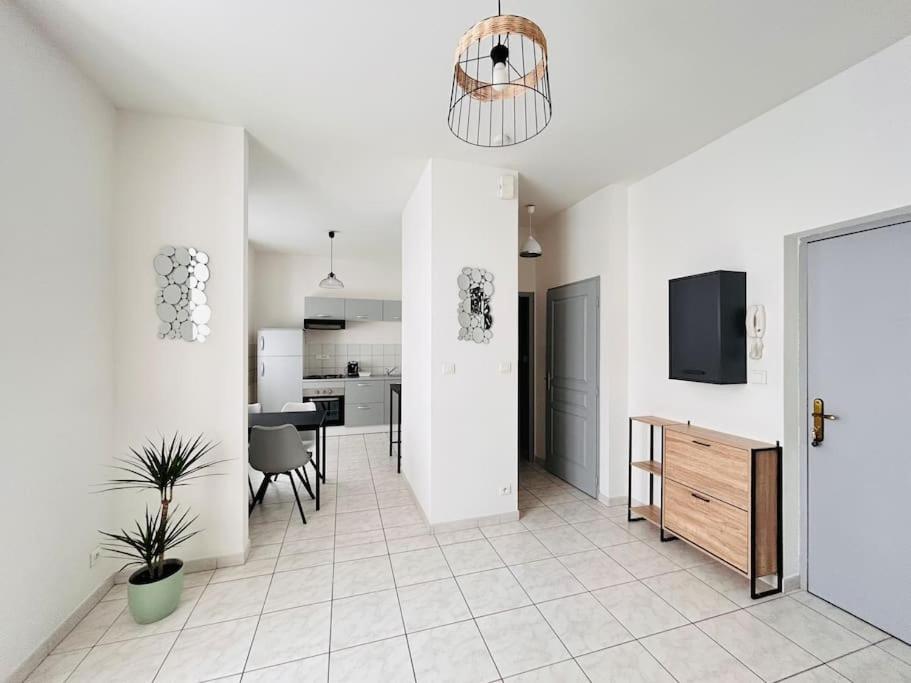 Appartement 1 Chambre Rue Faubourg De Besancon Montbéliard Extérieur photo