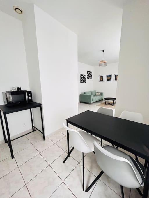 Appartement 1 Chambre Rue Faubourg De Besancon Montbéliard Extérieur photo